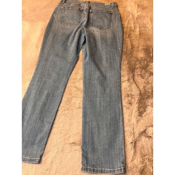 Lee Relaxed Fit Straight Leg High Rise Light Wash Denim Jeans Leg 6 - Picture 14 of 16